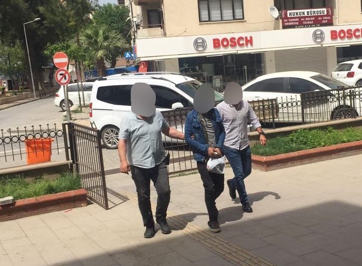“Silahlı yağma” firarisi  Kuşadası’nda yakalandı