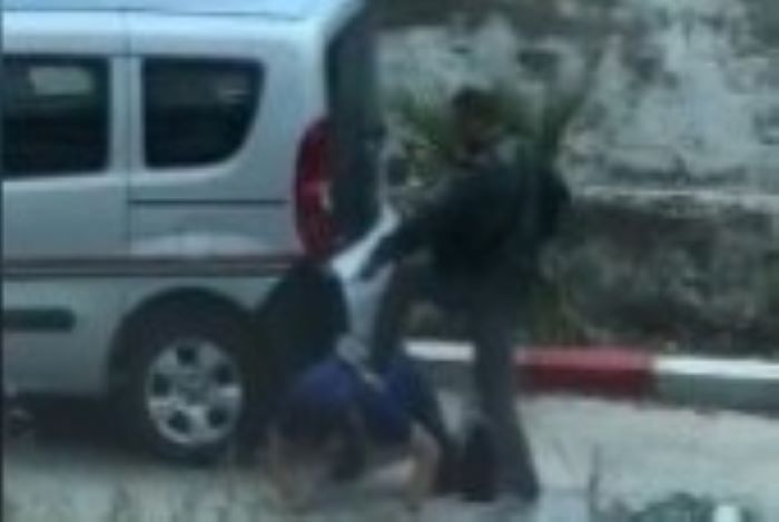 Hacze giden avukatı başına  silah dayayarak rehin aldılar