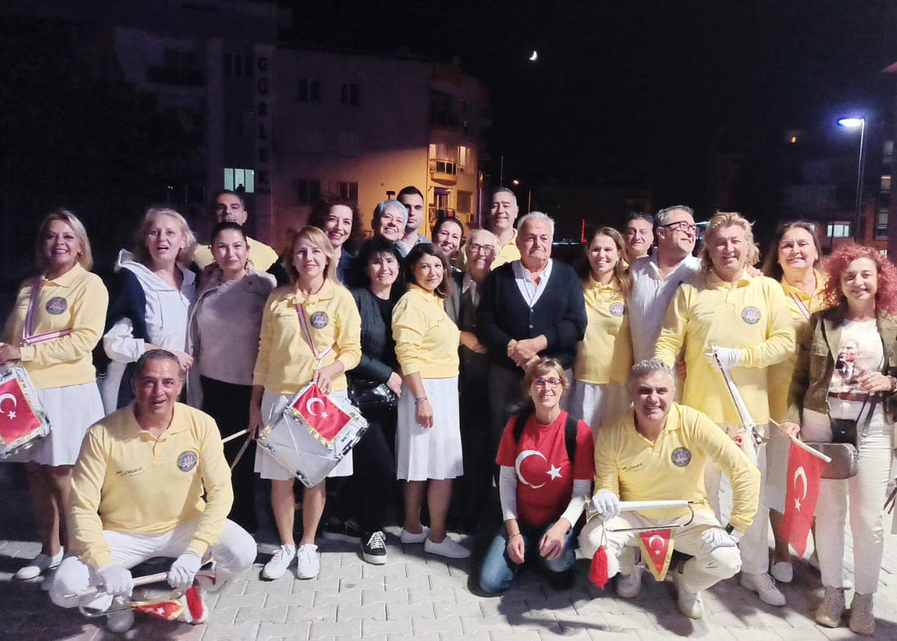 45 yıldır bitmeyen coşku!