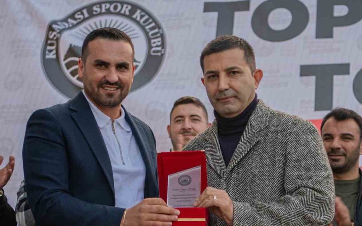 Kuşadası’nda “rüşvet” depremi!