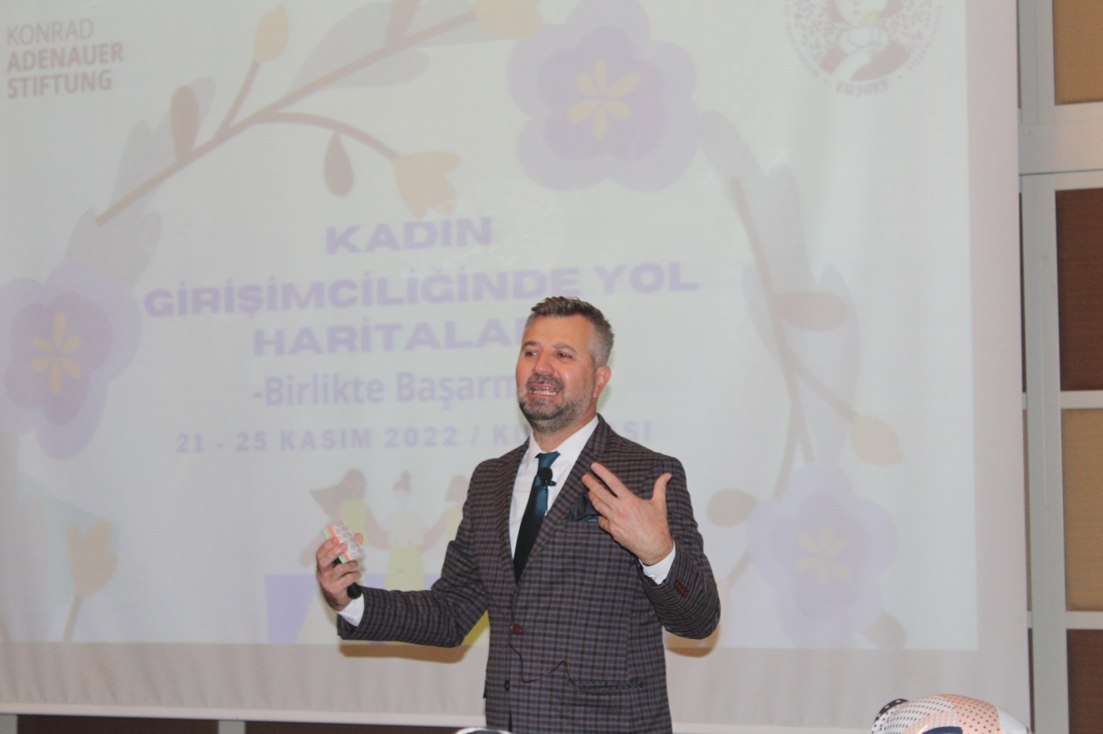 Kadınlar ‘’başarmak’’ için yola çıktı