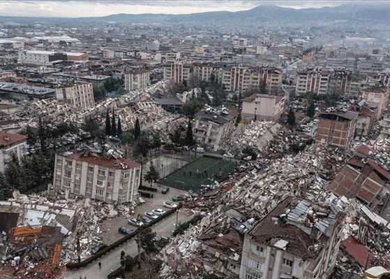 Kuşadası, Hatay’ın izinde koşuyor!