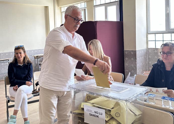 Kuşadası’nda 3. cephe açıldı!