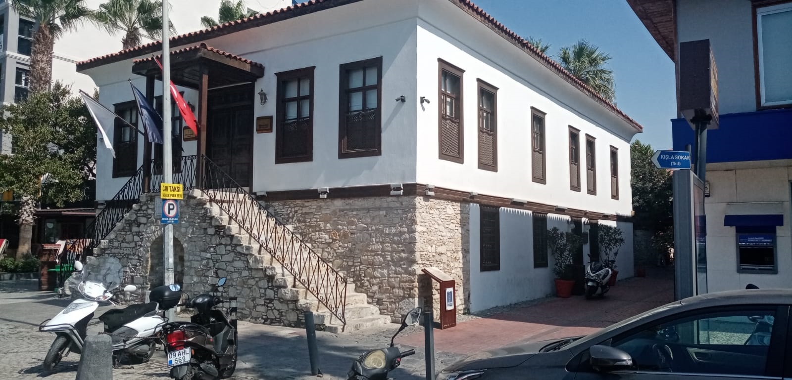 Kuşadası’nda “100. Yıl” ayıbı!