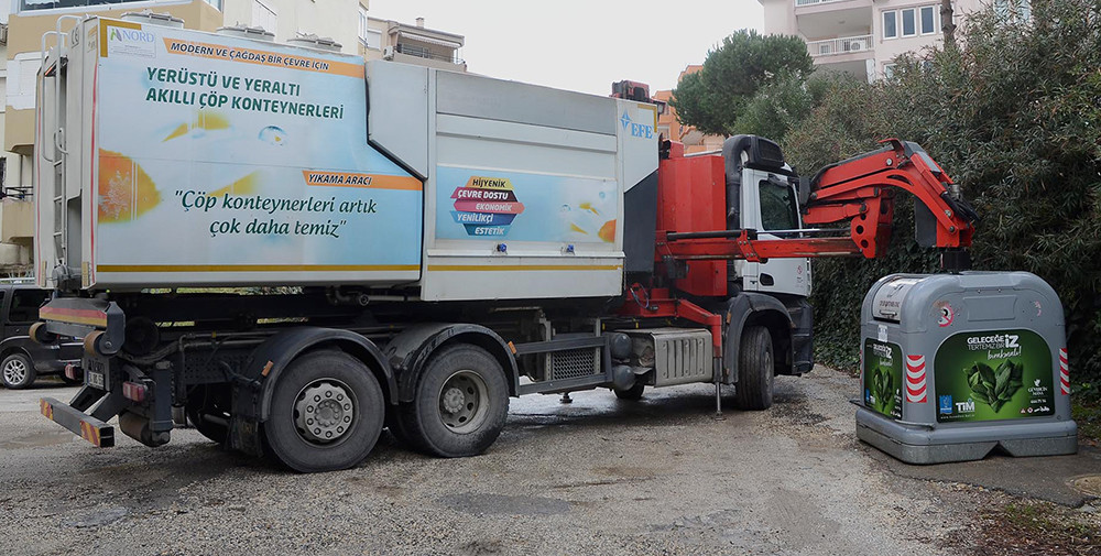 Kuşadası’nın 200 milyonu çöpe gitti!