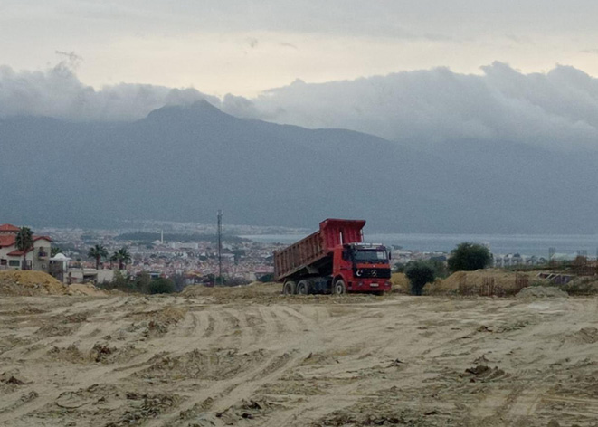 Burası Kuşadası! Burada rant  söz konusuysa kanun geçmez!