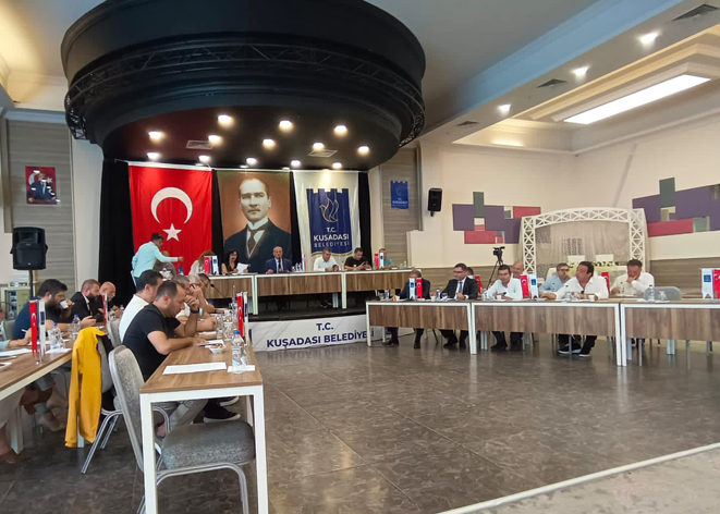 Kuşadası Belediyesi’ne büyük kıskaç!