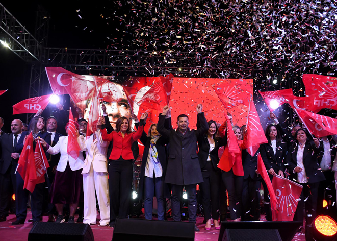 Kaybetme korkusu iliklerine işledi!