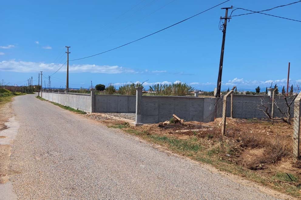 Ada’nın göbeğine kaçak cephanelik!