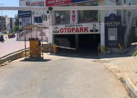 Kuşadası Belediyesi halktan aldığını Büyükşehir’e verdi!