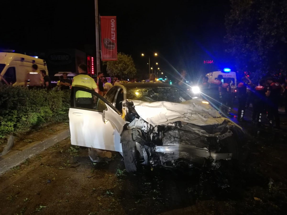 İhbara giden ekip kaza  yaptı, 1 polis şehit