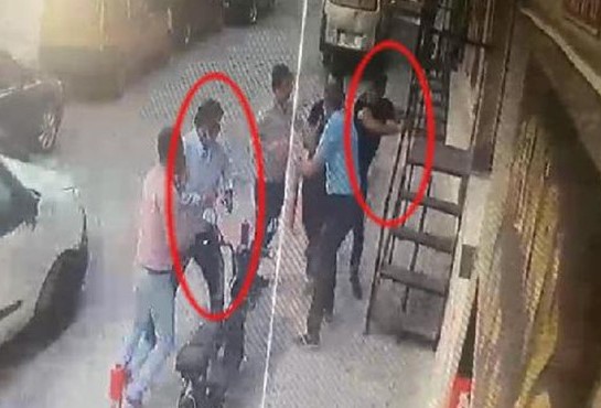 CHP’li Başkan Yardımcısına parti üyesinden satırlı saldırı