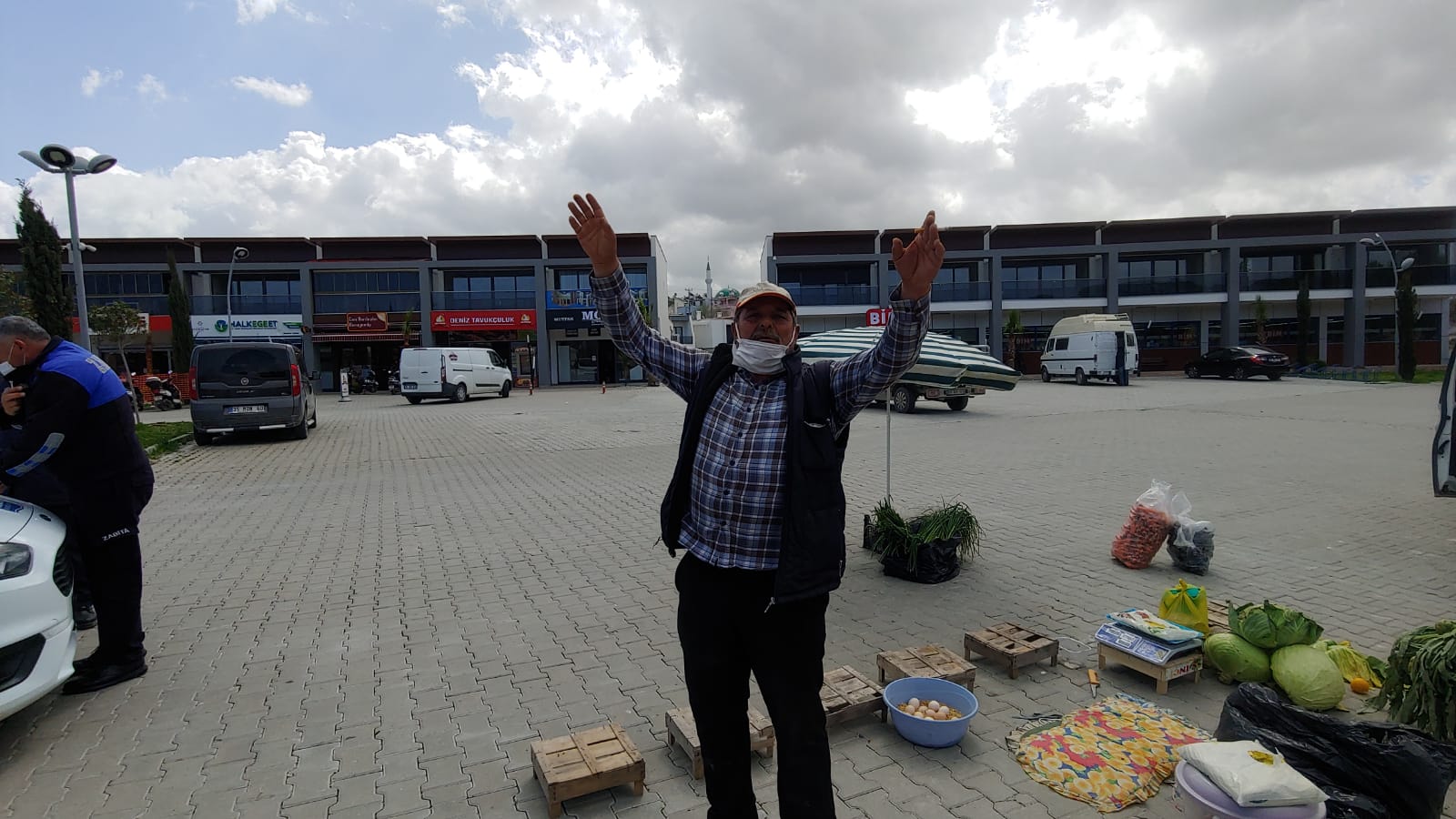 Zabıtadan gariban üreticiye gavur eziyeti!