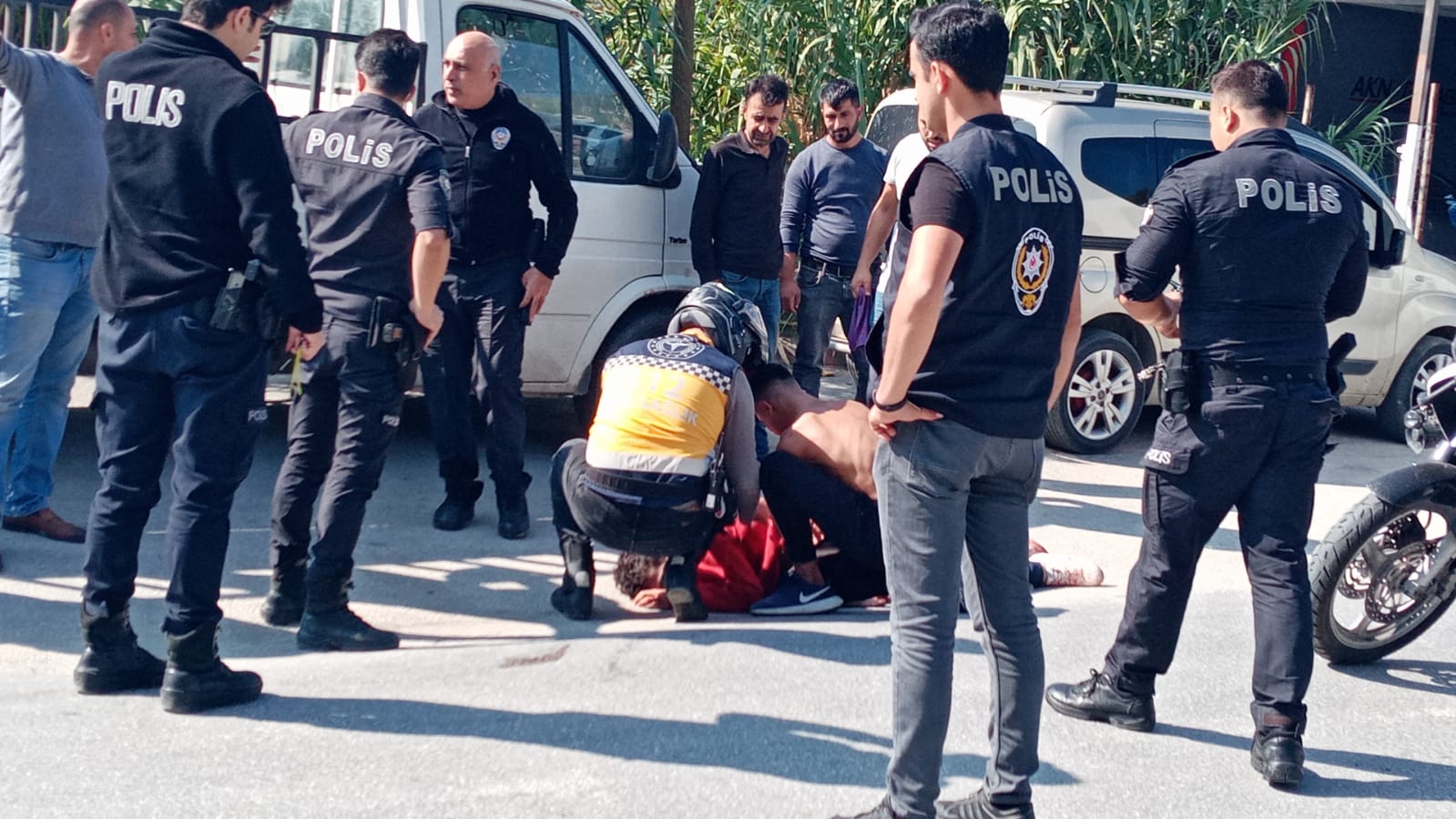 Güpegündüz cinayet! Liselilerin kız kavgasında 1 kişi can verdi…