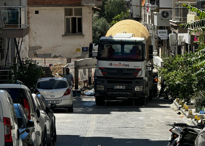 Balık başkan koktu!