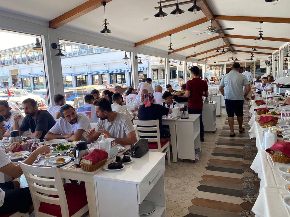 Kuşadası Gençlik’e taraftar morali