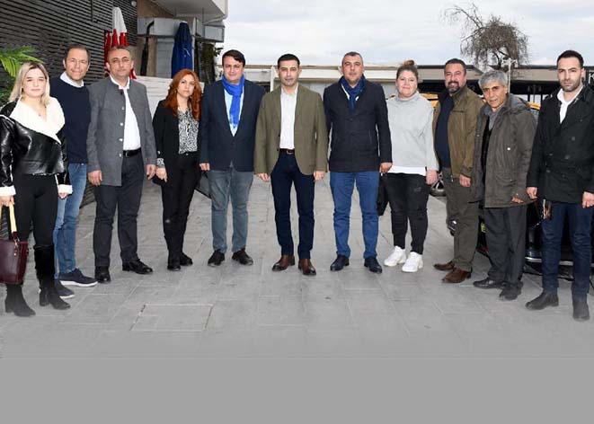 Siyasetin nefesi esnafın ensesinde!