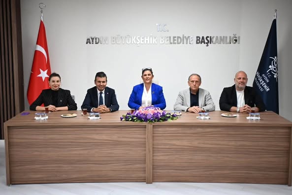 İthal Başkan, kelle avına çıktı!